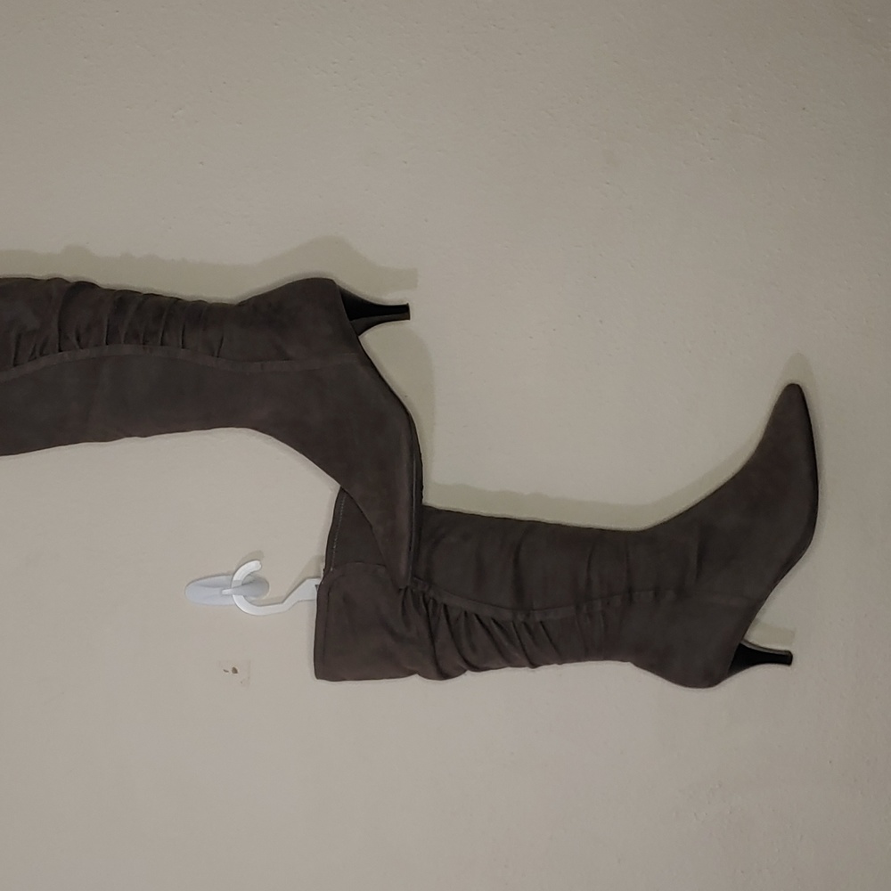 Impo Nex Women's Size 11W 3 inch Heeled Full Zip Boots
